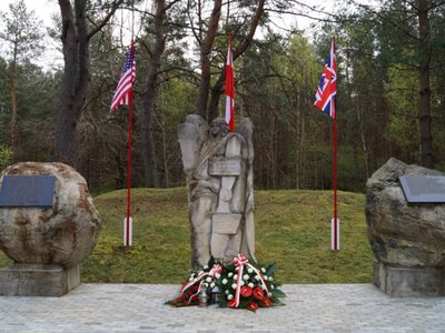 Pomnik w Modrolesie