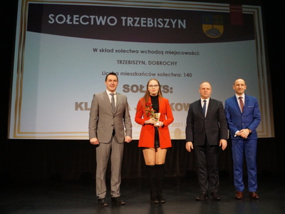 Na zdjęciu Burmistrz Tychowa, Sołtys Sołectwa Trzebiszyn, Wiceprzewodniczący RM w Tychowie oraz Zastępca Burmistrza.
