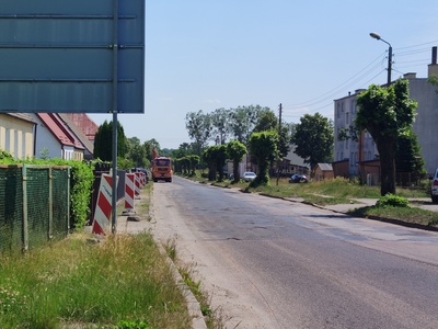 Przebudowa drogi powiatowej ul. Szczecinecka w Tychowie.