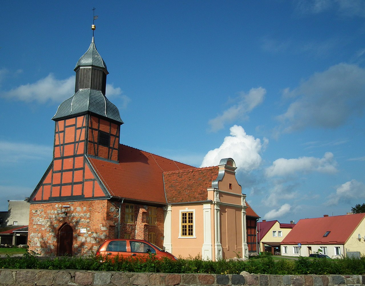 Kościół pw. Matki Bożej Wspomożenia Wiernych w Tychowie