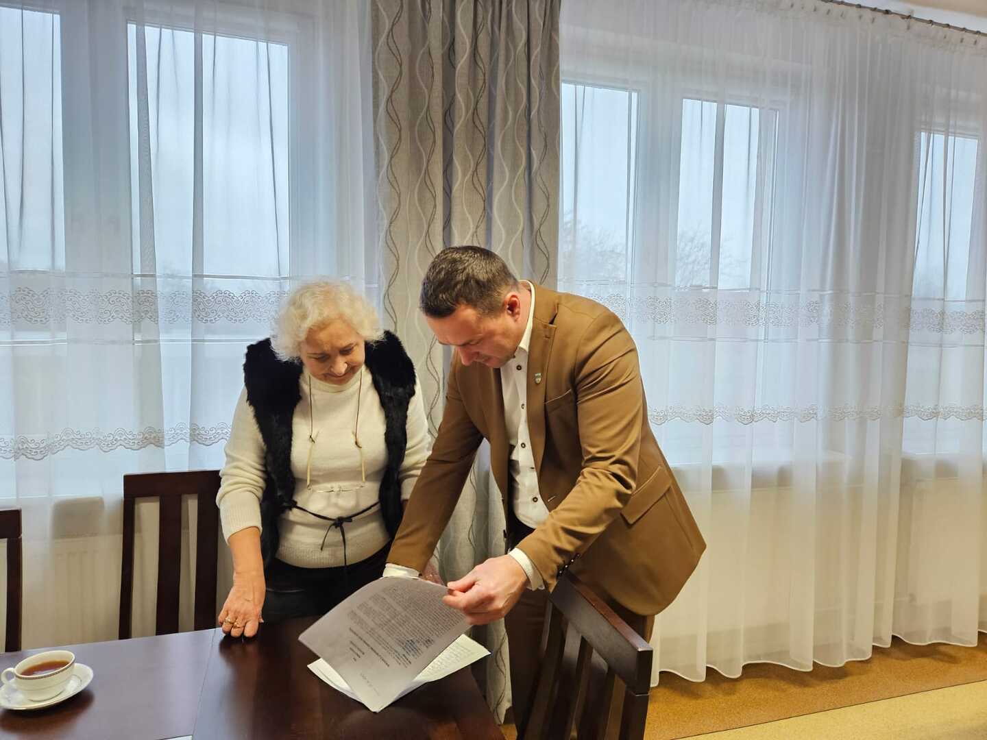 przekazanie wniosku o powołanie Gminnej Rady Seniorów w Tychowie