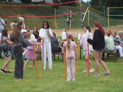 piknik nad jeziorem