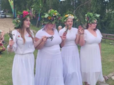 piknik nad jeziorem