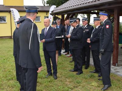 uroczystość przyjęcia samochodu