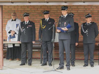 uroczystość przyjęcia samochodu