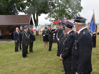 uroczystość przyjęcia samochodu