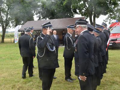 uroczystość przyjęcia samochodu