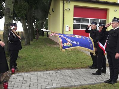 uroczystość przyjęcia samochodu