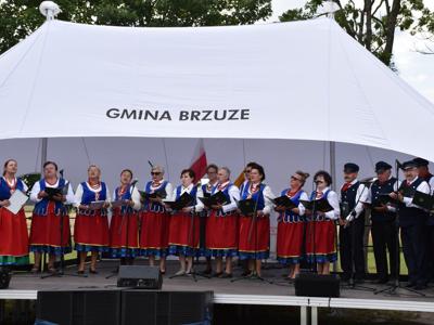 przegląd zespołów ludowych w Ugoszczu