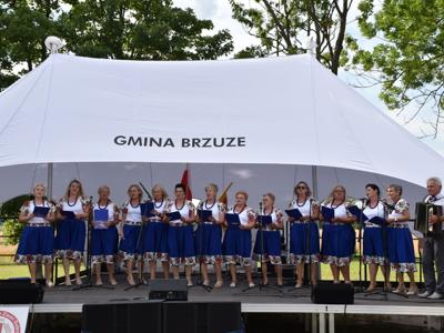 przegląd zespołów ludowych w Ugoszczu