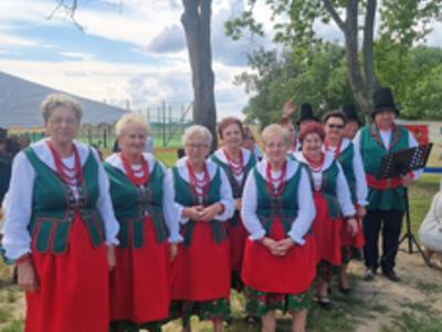 przegląd zespołów ludowych w Ugoszczu