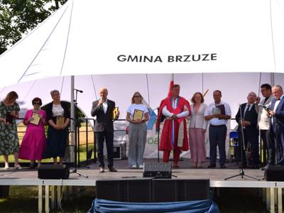 przegląd zespołów ludowych w Ugoszczu