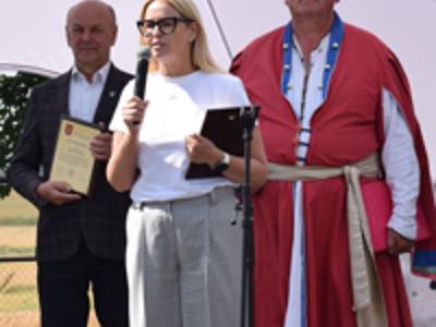 przegląd zespołów ludowych w Ugoszczu