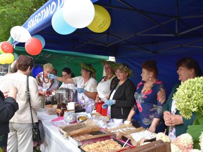 Dożynki Gminne w Trąbinie gmina Brzuze