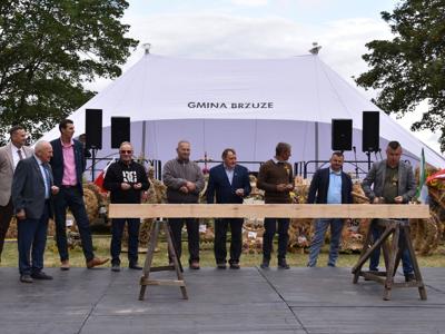 Dożynki Gminne w Trąbinie gmina Brzuze