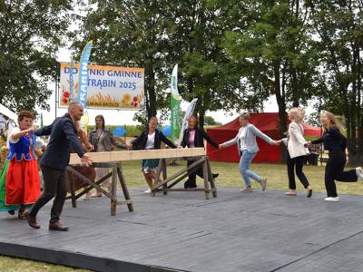 Dożynki Gminne w Trąbinie gmina Brzuze