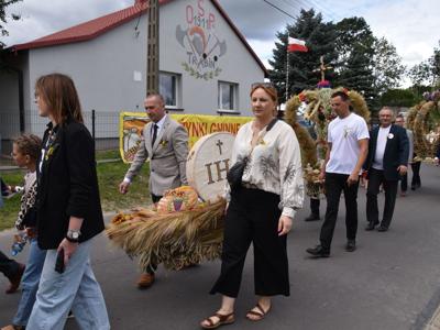 Dożynki Gminne w Trąbinie gmina Brzuze