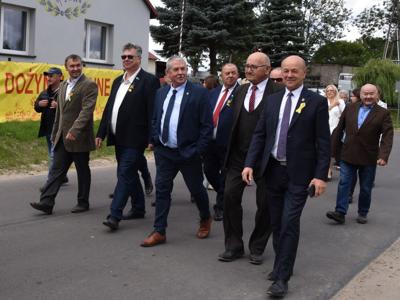 Dożynki Gminne w Trąbinie gmina Brzuze