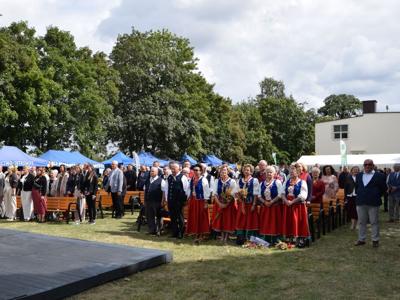 Dożynki Gminne w Trąbinie gmina Brzuze