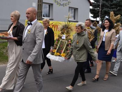 Dożynki Gminne w Trąbinie gmina Brzuze