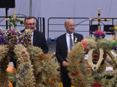Dożynki Gminne w Trąbinie gmina Brzuze