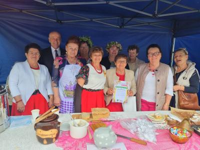 Dożynki Gminne w Trąbinie gmina Brzuze