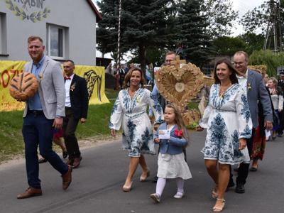 Dożynki Gminne w Trąbinie gmina Brzuze