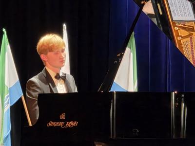 Koncert fortepianowy w Ostrowitem