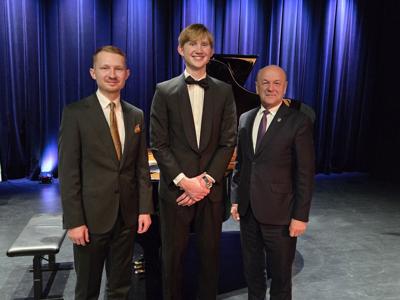 Koncert fortepianowy w Ostrowitem