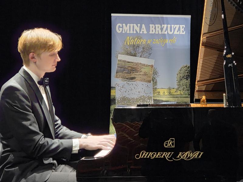 Koncert fortepianowy w Ostrowitem