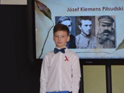 obchody Święta Niepodległości w ZS-P w Ostrowitem