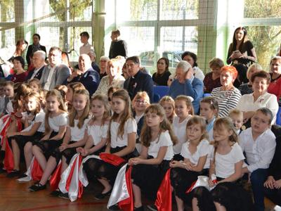 obchody Święta Niepodległości w ZS-P w Ostrowitem