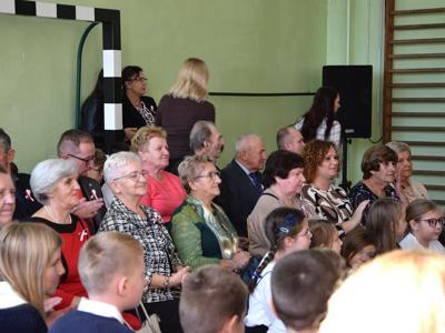 obchody Święta Niepodległości w ZS-P w Ostrowitem