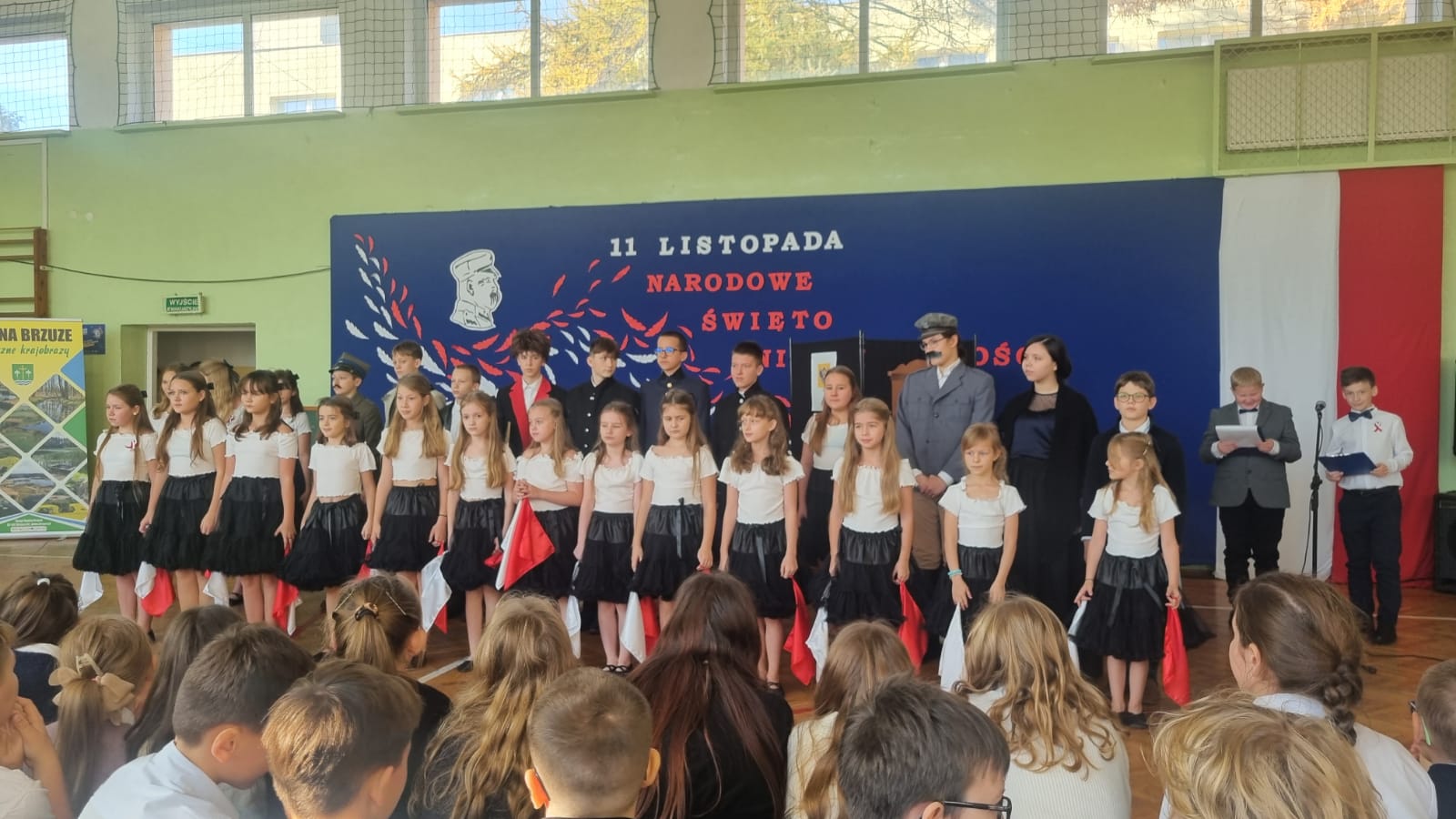 obchody Święta Niepodległości w ZS-P w Ostrowitem