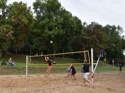  	Sand Beach w Brzuzem