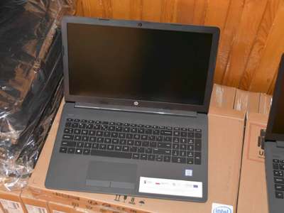 Grant na zakup laptopów