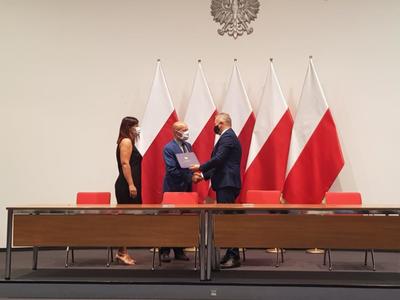 Umowa na drogę Piskorczyn-Kleszczyn podpisana