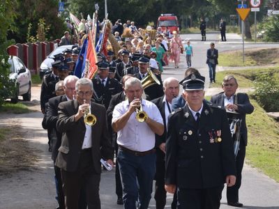 XXII Dożynki Gminne w Brzuzem