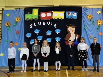 Ślubowanie uczniów klas pierwszych
