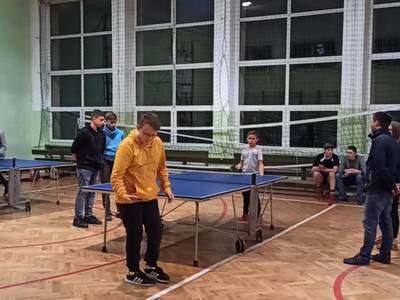 Zawody w tenisie stołowym