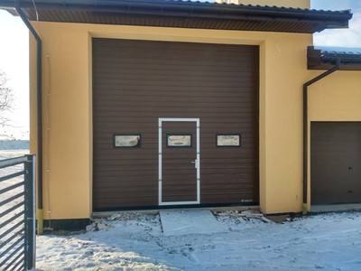 Końcowe prace w nowym garażu