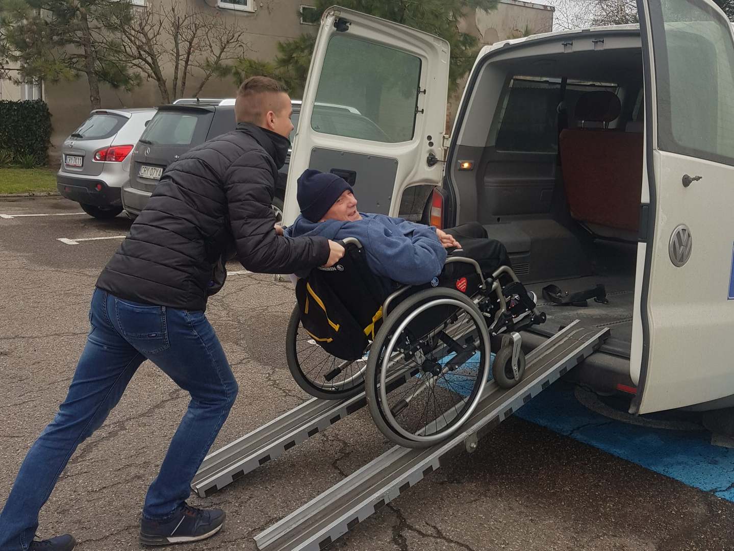 Asystent osób niepełnosprawnych