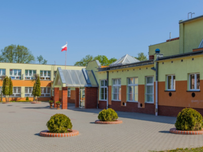 Zdjęcie budynku szkoły 