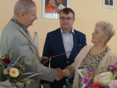 HENRYK RÓŻYCKI PIĄTYM „ZASŁUŻONYM DLA GMINY DĄBROWA”...