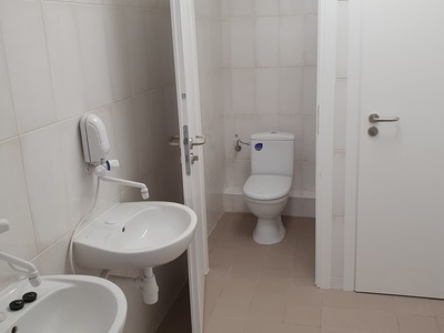 zdjęcie budynku przedszkola po remoncie.