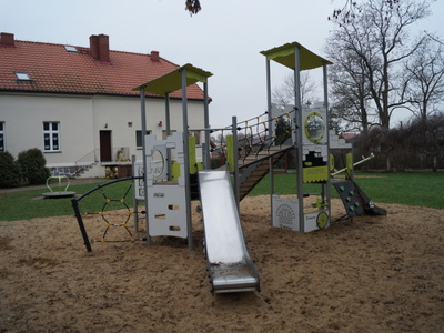 zdjęcie budynku przedszkola po remoncie.