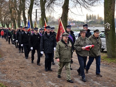 Zdjęcie z uroczystości 11 listopada 2023r. w Dąbrowie.