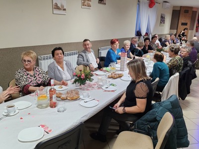 Zdjęcie z balu seniorów.