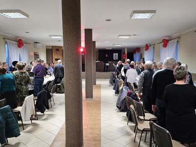 Zdjęcie z balu seniorów.