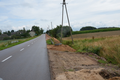 Budowa chodnika przy drodze powiatowej relacji Jasienica Chmielewo [400x265]